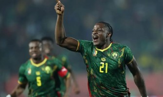 Barcelona intensiveert de focus op Etta Eyong