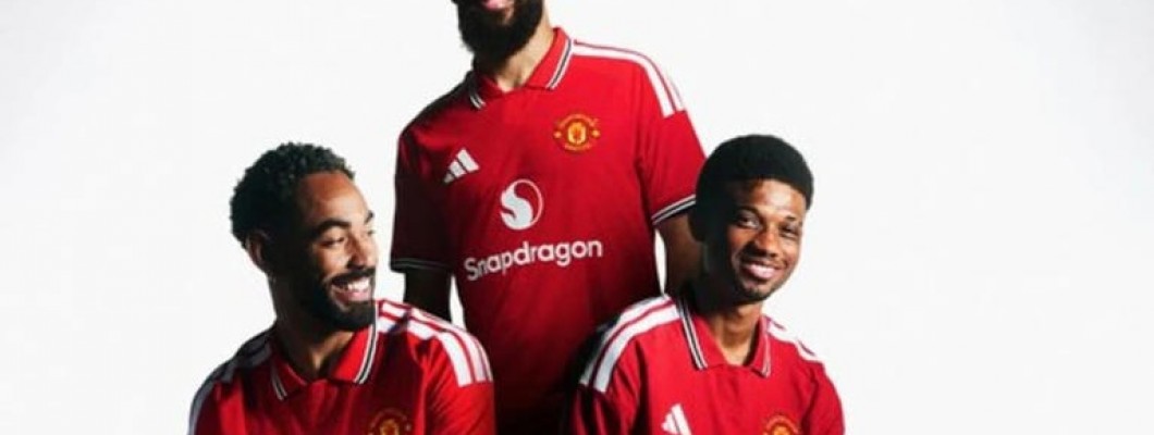 Het nieuwe tenue van Manchester United onthuld, een breuk met de traditie Het nieuwe tenue van Manchester United onthuld, een breuk met de traditie