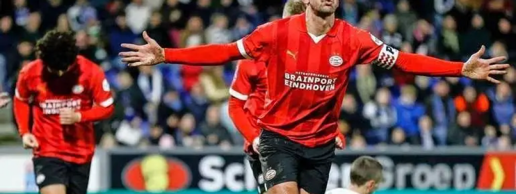 Luuk de Jong was een sleutelspeler bij de titelwinst van PSV Eindhoven in de Eredivisie