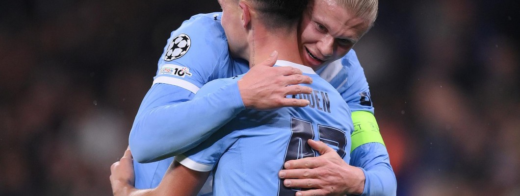 Manchester City trekt het juiste voetbalshirts kopen aan