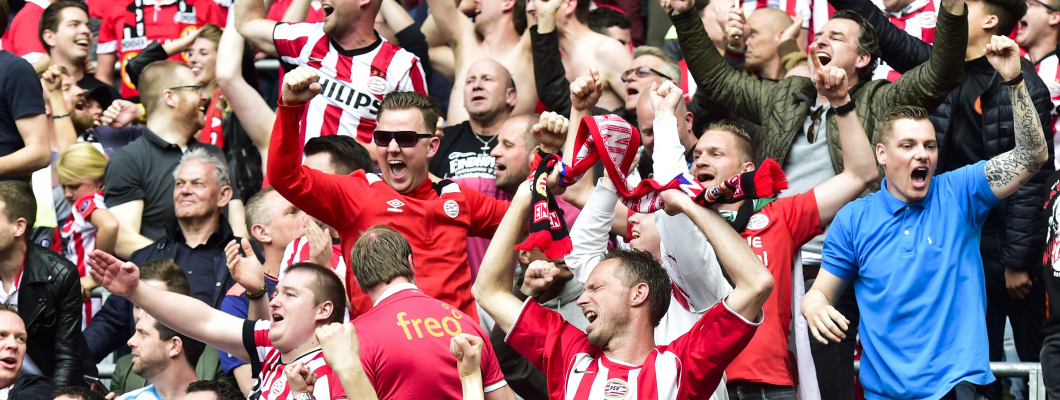 PSV Eindhoven boekte 13e overwinning op rij