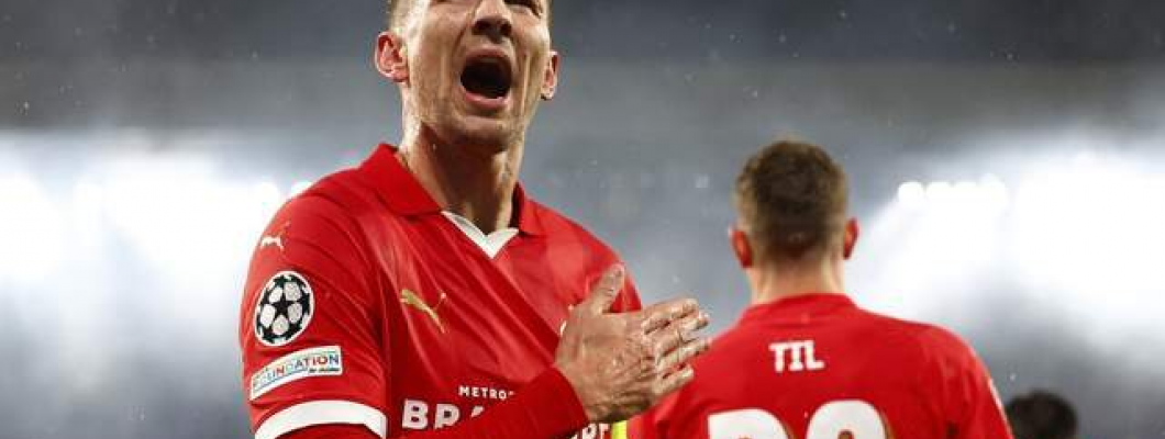 PSV Eindhoven wint twaalfde competitiewedstrijd op rij