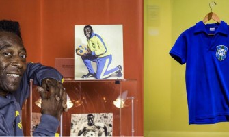 Pelé's eerste WK-shirt verkocht voor 4,9 miljoen dollar
