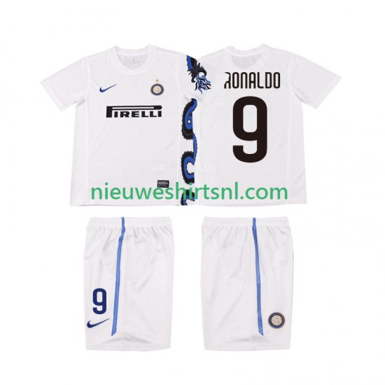 Inter Milan Kind Shirt met Bedrukking Ronaldo 9 Retro Uit 2011 2010 Korte Mouw