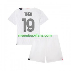 AC Milan Kind Shirt met Bedrukking Theo 19 Uit 2023-2024 Korte Mouw