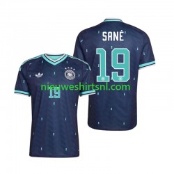 Duitsland Heren Shirt met Bedrukking Leroy Sane 19 Uit WK 2026 Korte Mouw